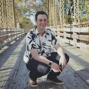 Meet your Posher, Logan